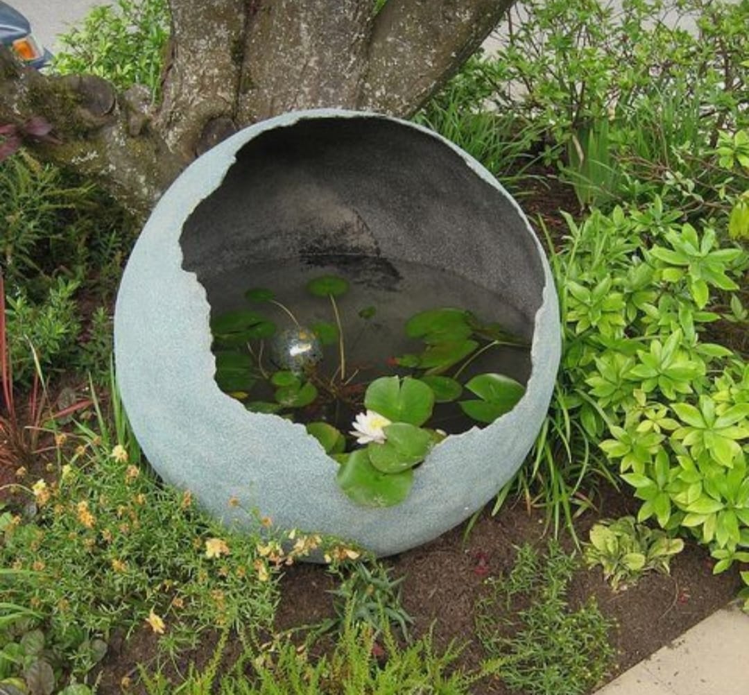 kula z wodą - rzeźba Beaty Patalas