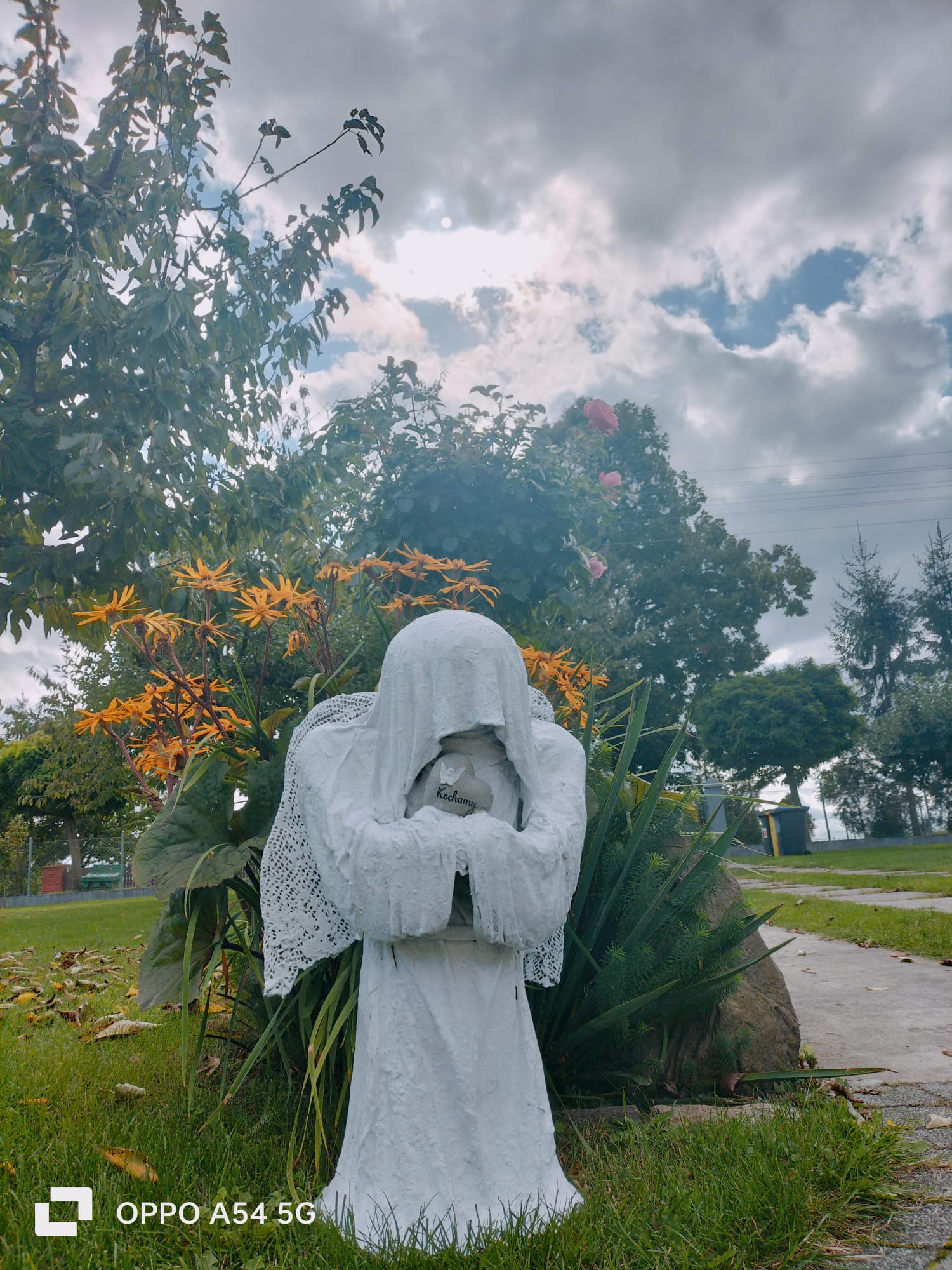 strażnik ogrodu - rzeźba Beaty Patalas